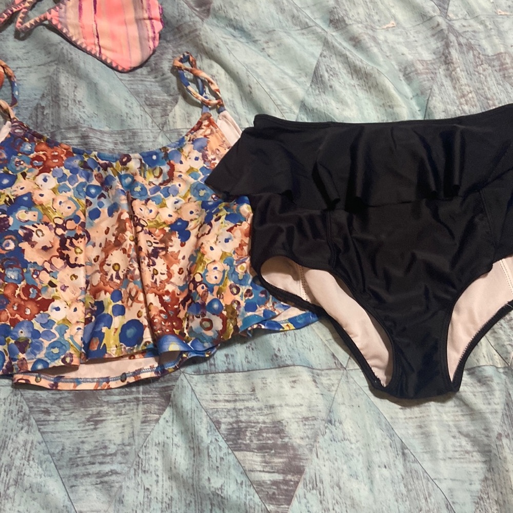 Kortni Jean swimsuit